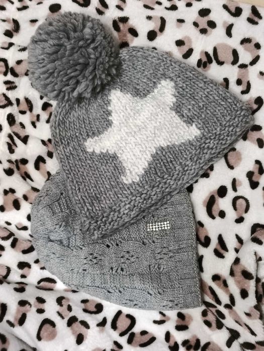 Dwie ciepłe czapki zimowe, wełna, pompon, ażur