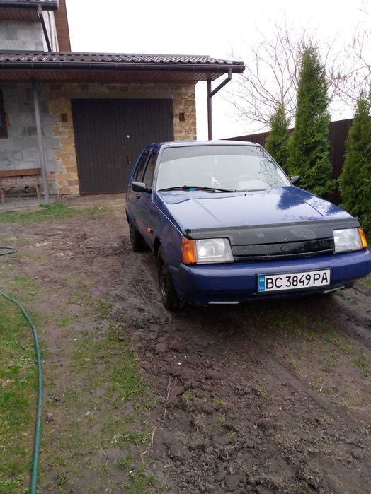 Славута на ходу 2003.1.2л.карбюраторна.Сів і поїхав.