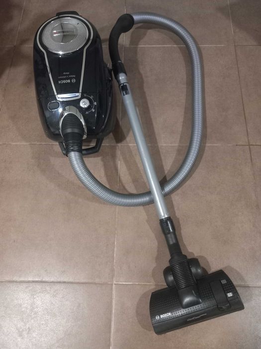 Aspirador BOSH ProSilence64