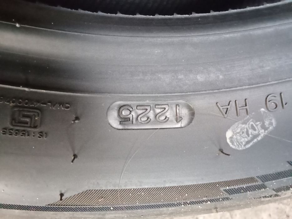 Sprzedam 4 opony 255/45/19 nowe