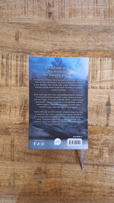 Quicksilver | Callie Hart