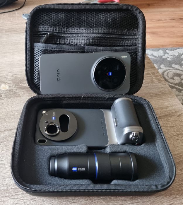 Vivo X300 Pro + zestaw foto