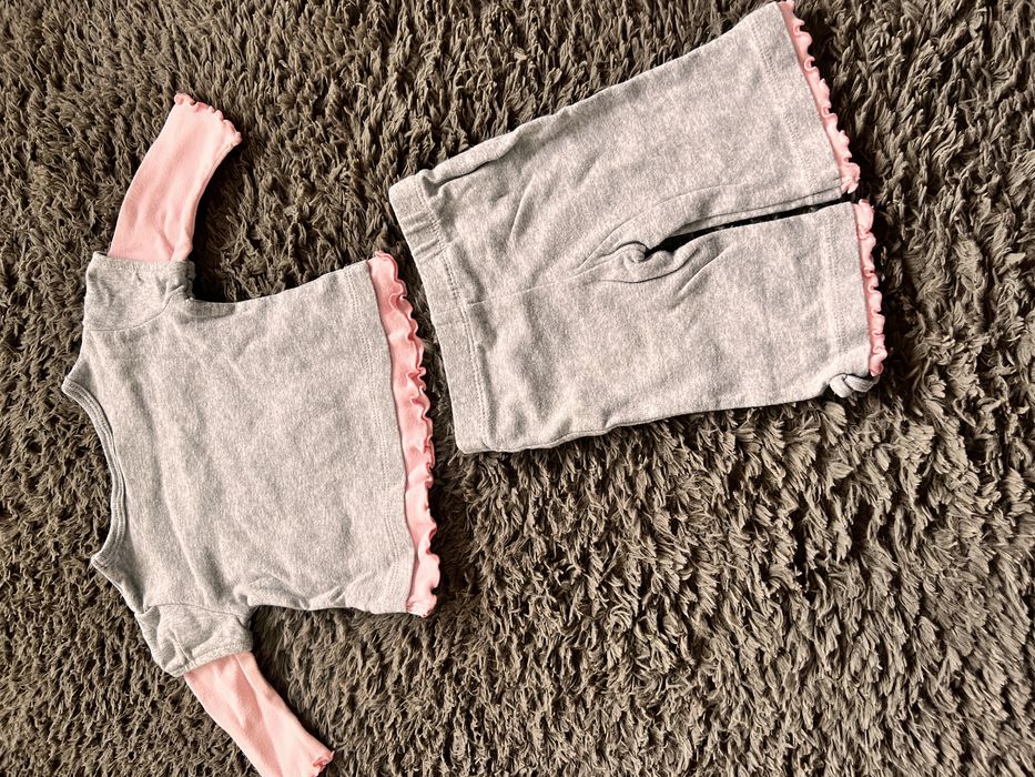 4 komplety rozmiar 0-3M