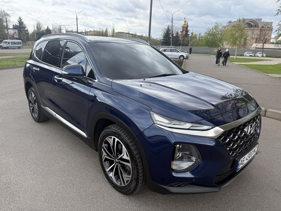 Продам шикарный SantaFe сама, полная комплектация , дизель 2.0