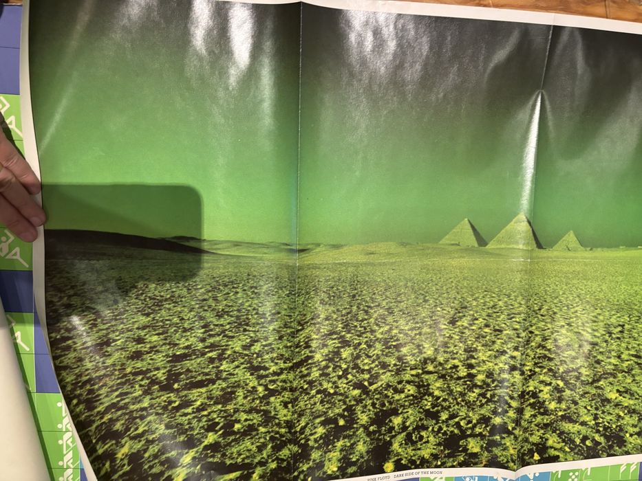 Pink Floyd- 1973 Poster Dark Side of the Moon Pyramids