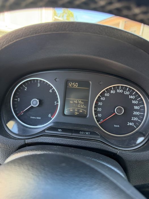 Carro vw polo.