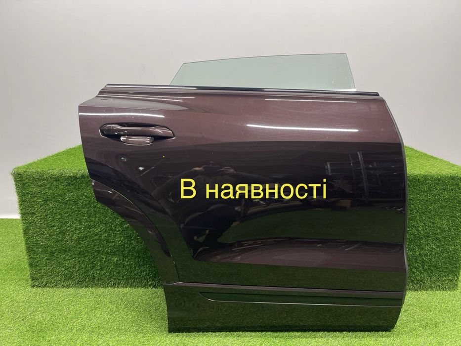Audi Q8 двері задні праві комплектні