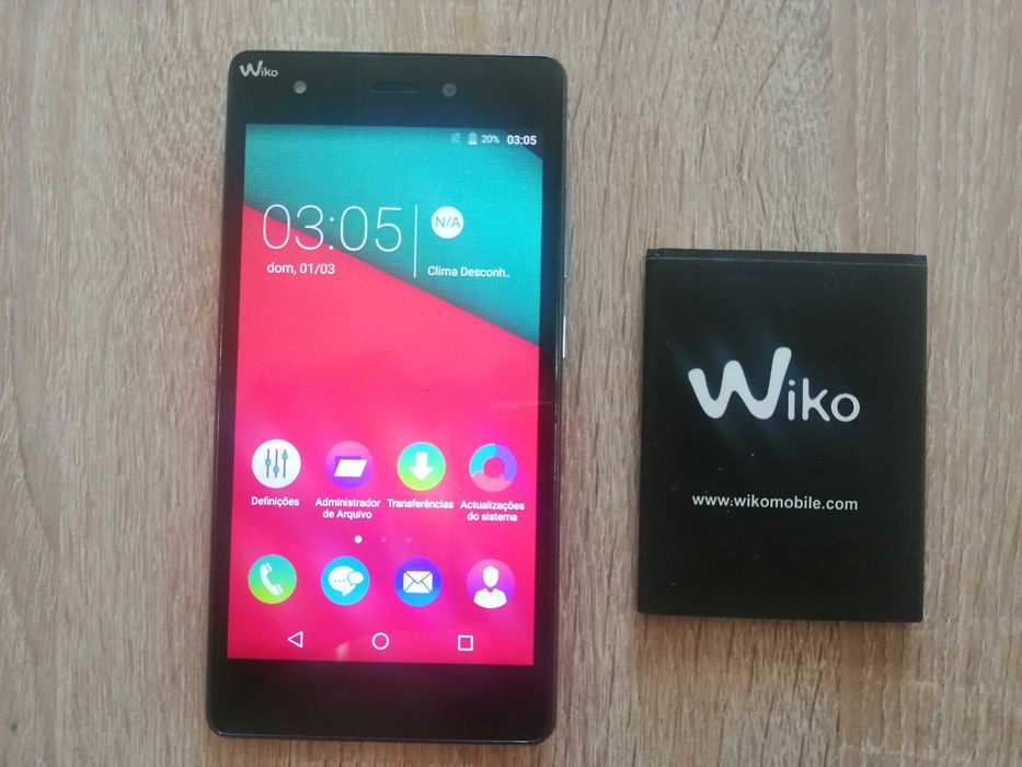 Samrtphone WIKO desbloqueado dual sim e bateria extra
