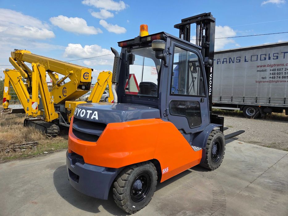Wózek widłowy Toyota 40-8FD50N Diesel 2844H Salon PL, serwis 5TON 2018