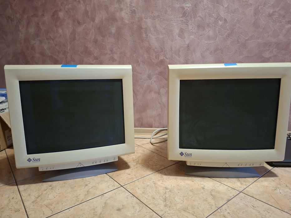 Monitory komputerowe Sun 21"