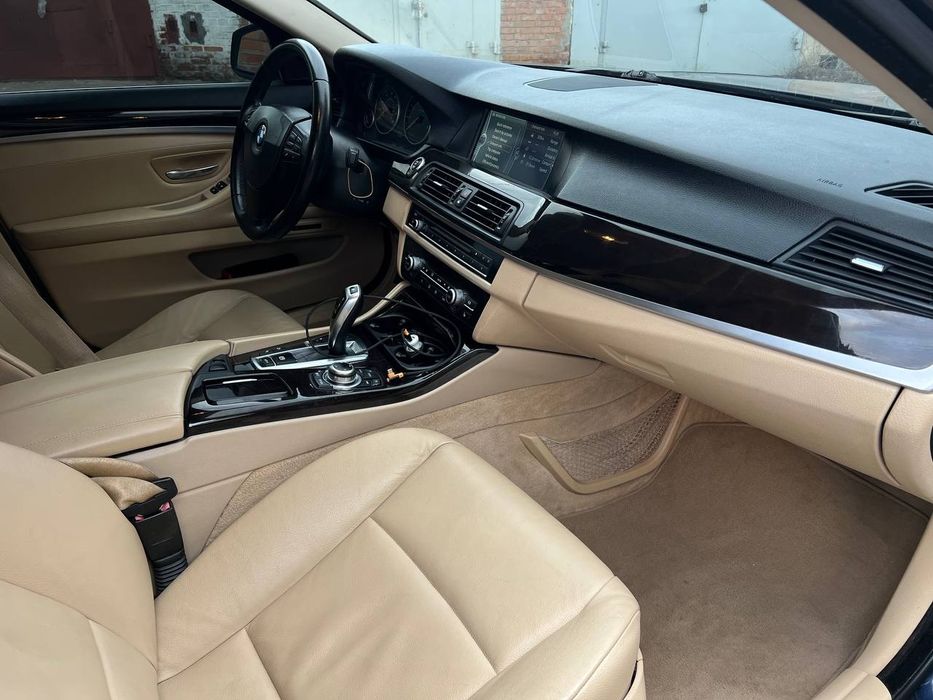 Продам  BMW 528  F10.