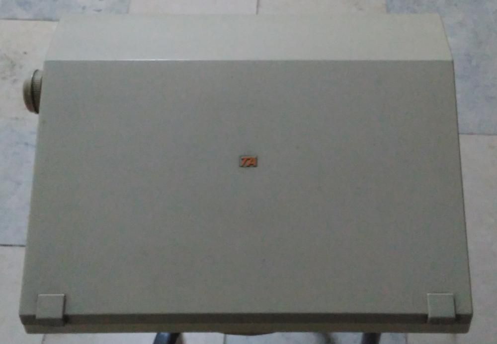 Vendo máquina de escrever TA Adler Gabriele 7007