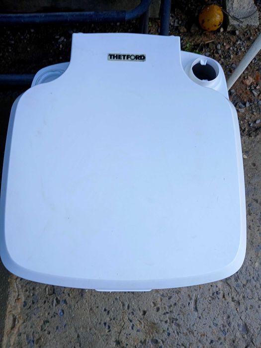 Porta Potti The Ford