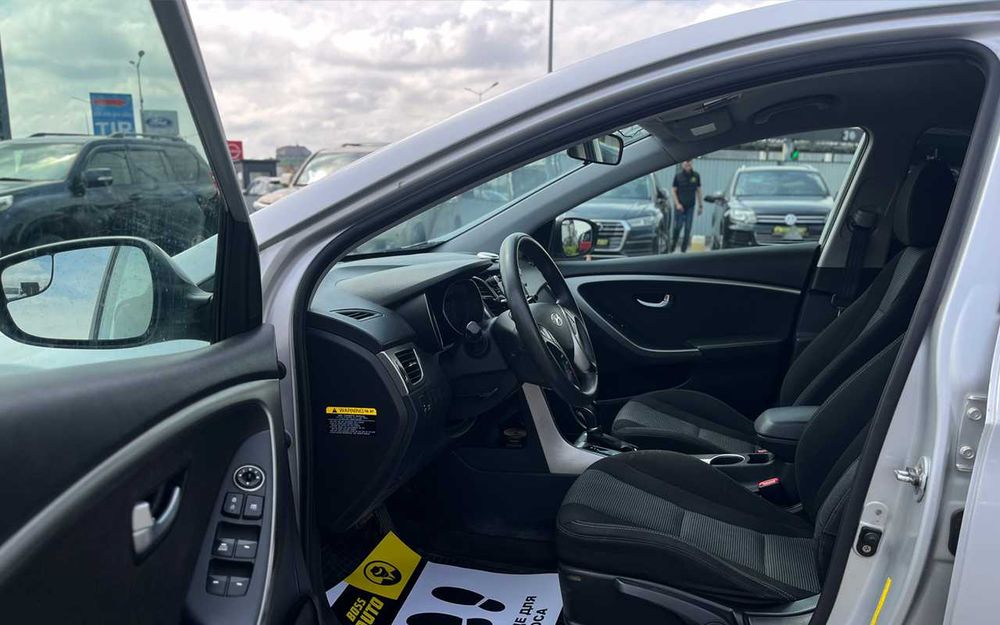 Hyundai Elantra 2016