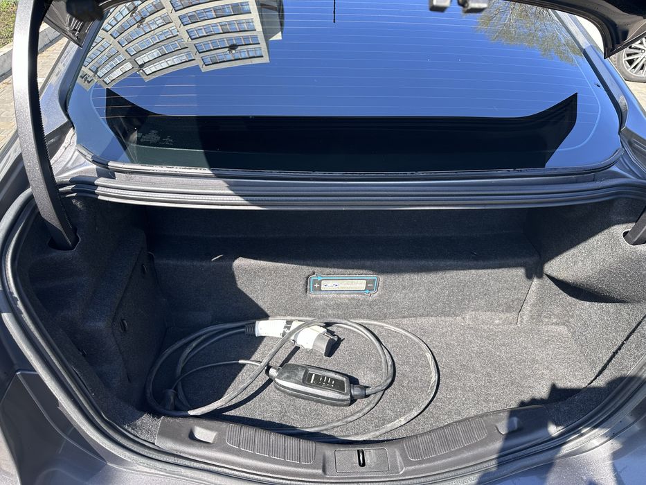 Ford Fusion Hybrid PHEV  Titanium