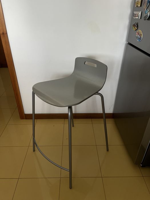 3 cadeiras de cozinha
