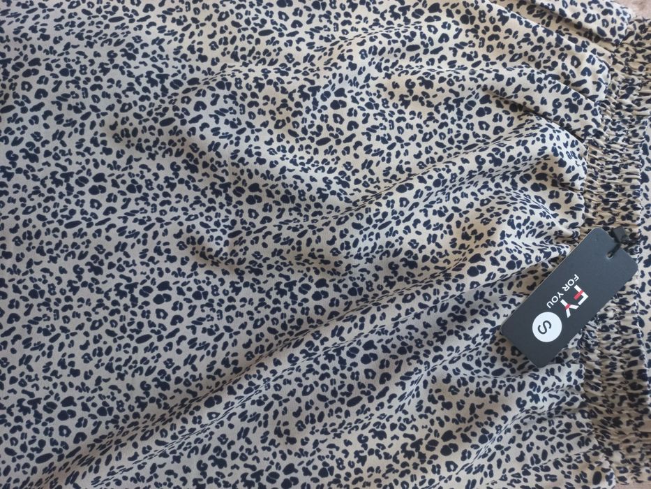 Спідниця Юбка леопард нова з розрізом
