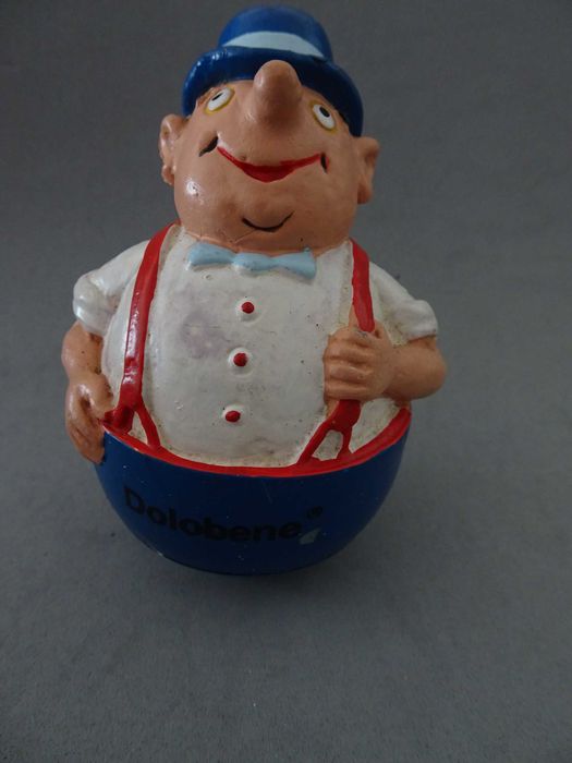Figura em PVC publicidade Dolobene
