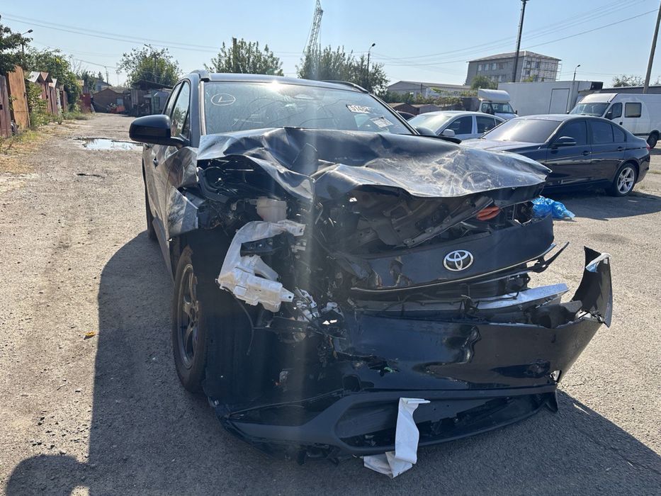 Розбірка на запчастини Toyota Bz4X Xle 2023 Тойота Бз4Х