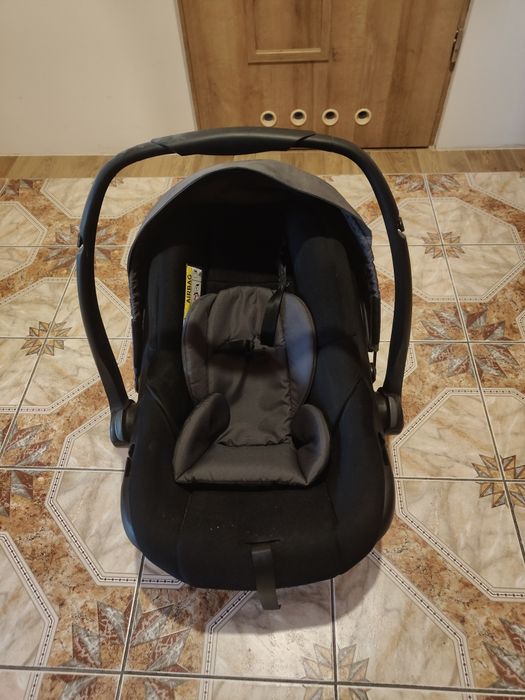 Sprzedam komplet wózek 2w1 + nosidełko