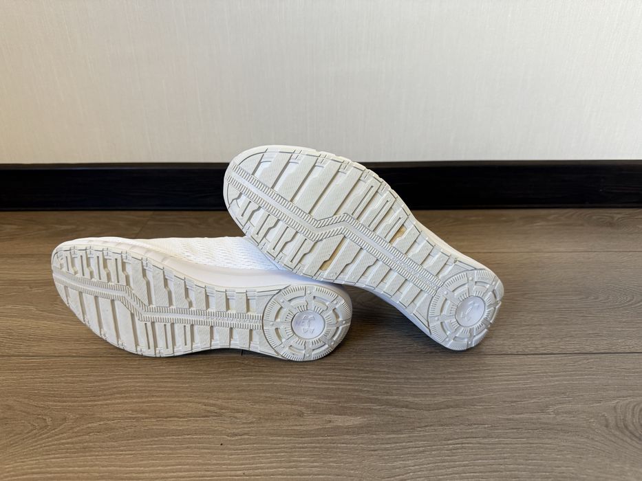 Кросівки Under Armour 41.5-42 розмір