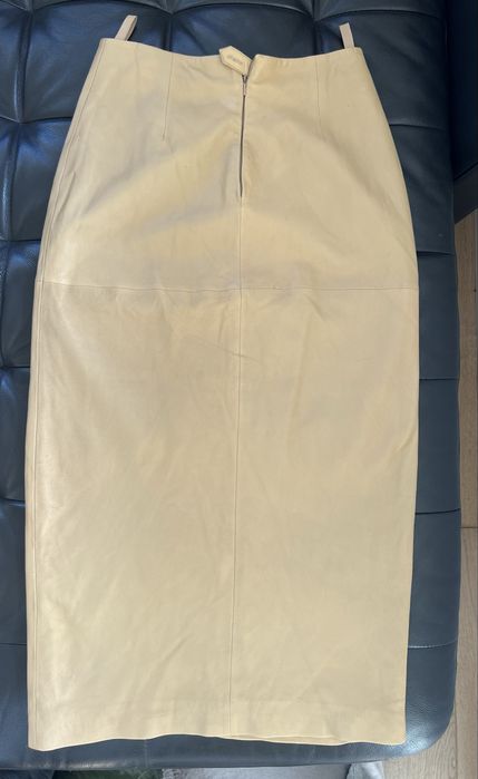 Reserved spódica z owczej skóry S