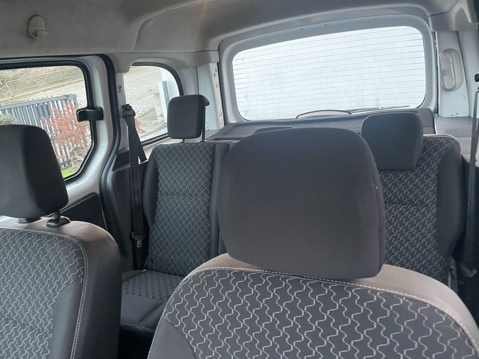Renault kangoo 1.5 DCI 5 lugares