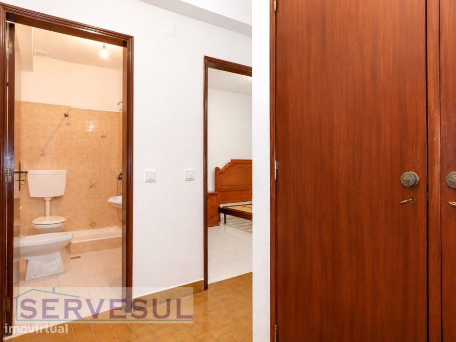 Apartamento de 4 quartos, localizado no centro da vila de Messines,...