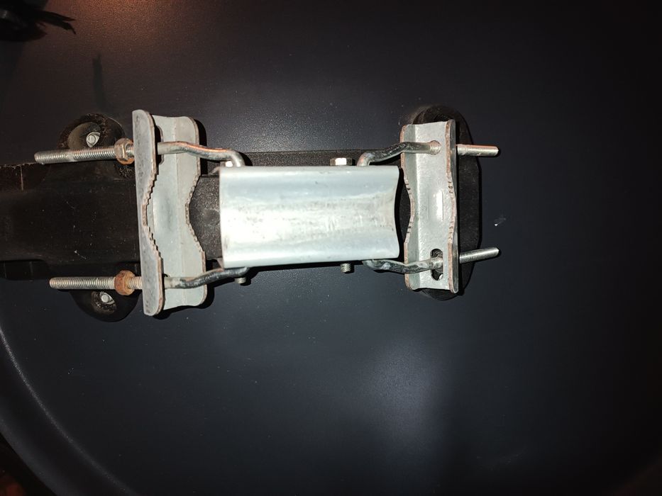 Antena satelitarna