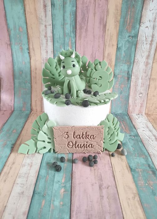 Dekoracja z masy cukrowej dinozaur Oluś 2