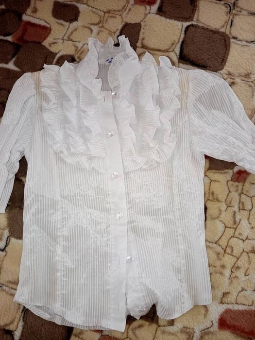 Блуза нова святкова розмір 134