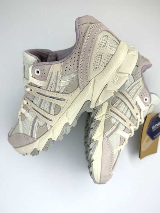 Кроссовки Asics НОВЫЕ - 37 размер есть в наличии