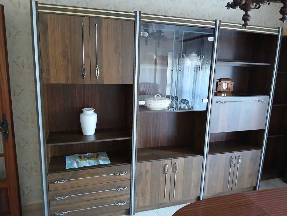 Louceiro/bar apontamentos em pele