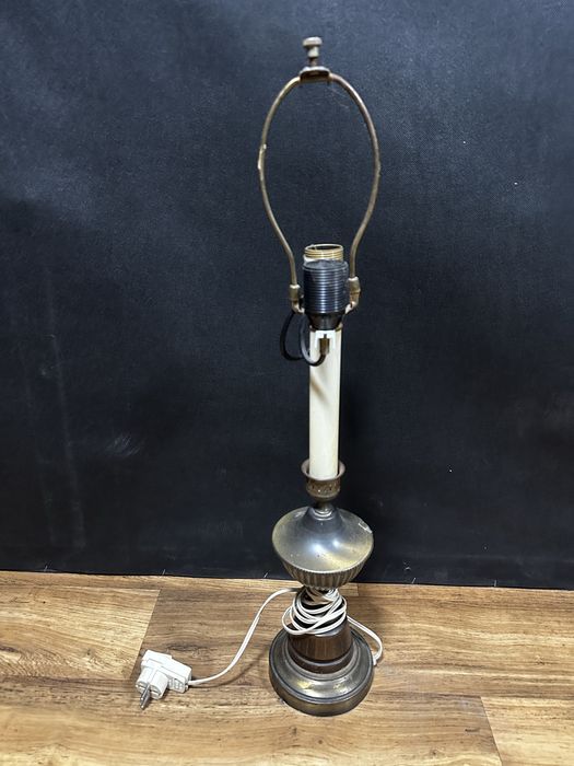 Stara lampa stołowa lampka metalowa Art Deco Design Vintage  Barok