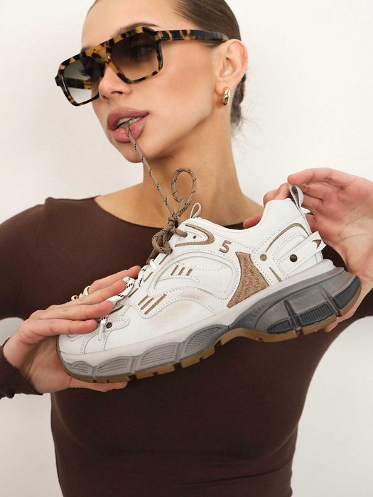Кросівки sneakers Fifty Moonstone Brown від бренду Tishelle
