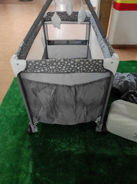 Cama de Viagem 2 Niveis Jané com colchão extra