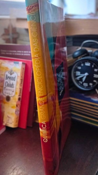 Livro Grande Enciclopédia das Ciências: Química