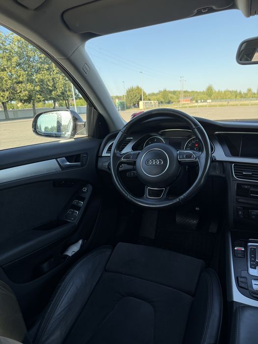 Audi a4 b8 lift 2.0 tdi s-tronic quattro polecam