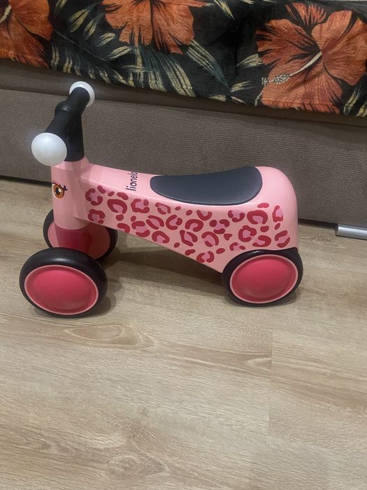 Rowerek chodzik dziewczecy