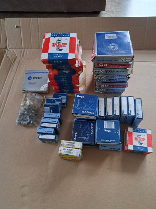 Sprzedam łożyska widoczne na zdjęciach