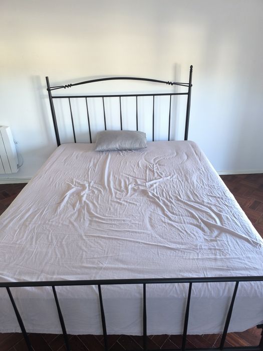 Recheio de casa ( cama, tv, frigorífico, máquina de lavar, comoda)