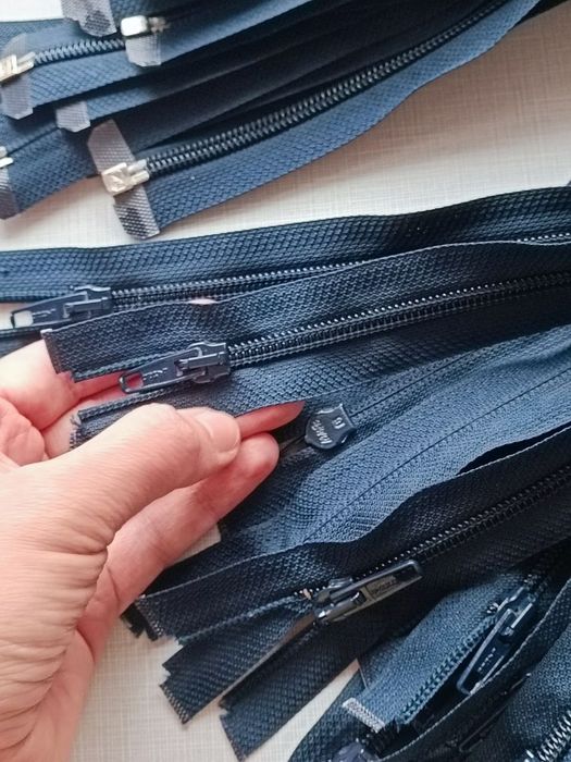 Змейка молния синяя , разъёмная 50 см , спираль