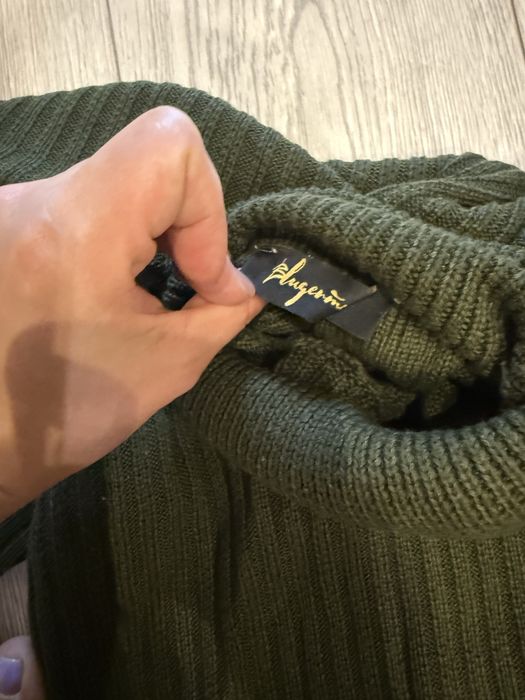 Продам стильний светер