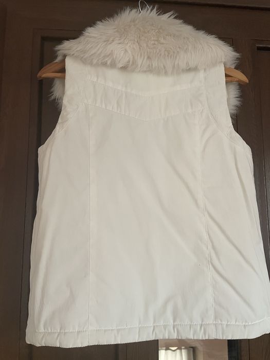 Biała kamizelka Dorothy Perkins