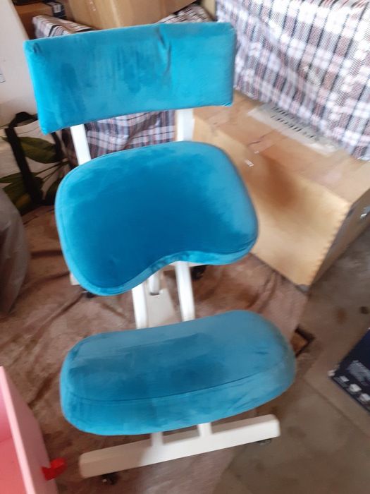 Колінний ортопедичний стілець для школярів, студентів, програмістів