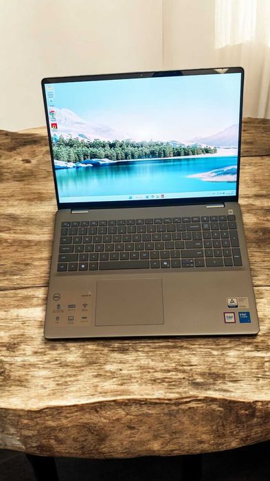Ультрабук Dell Inspiron 16 5640 16"  Touch/Ultra 7 150U/512Gb/16DDR5