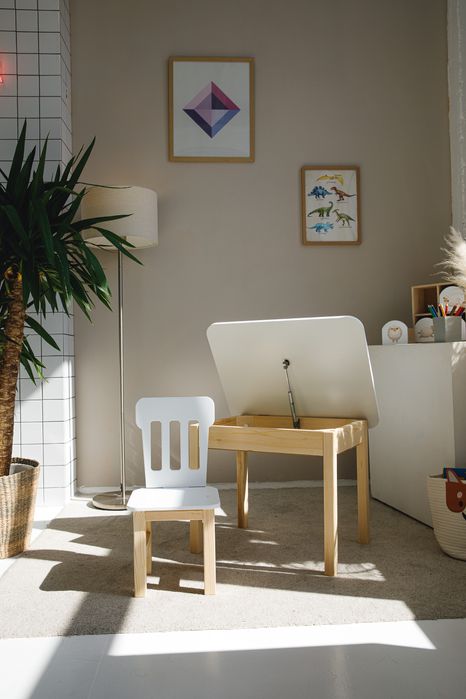 Дитячий столик та стільчик стіл і стільчик з нішею пеналом дитячі мебл