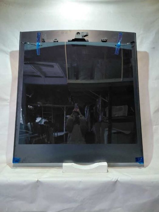 Лобове скло Tesla Cybertruck