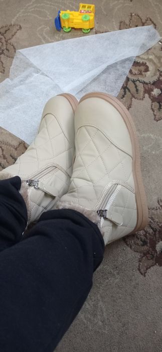 Продам жіночі сапожки