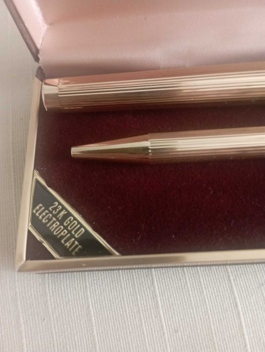 Conjunto de Caneta e Esferográfica Sheaffer, NOVOS